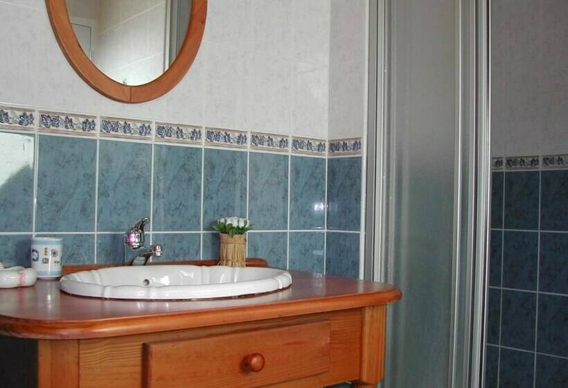 スタンダードルーム, Le Domaine De Rugornou Vras