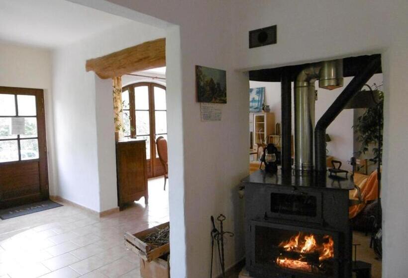 Дом 3 Спальни, Le Val Léron