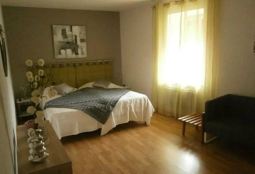 Standard-huone, Logis Saint Martin