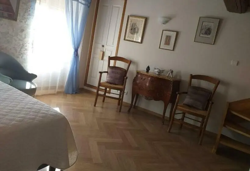Standard-huone, Logis Saint Martin