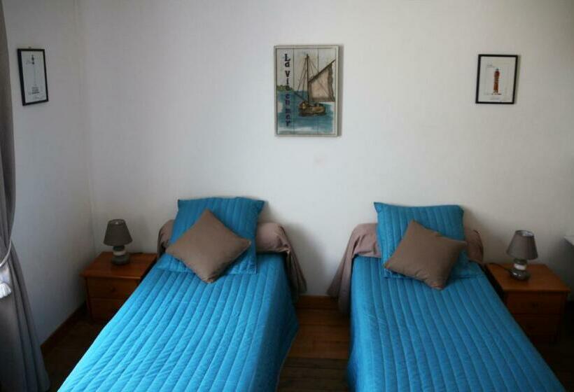 标准三人间, Villa Les Palmiers