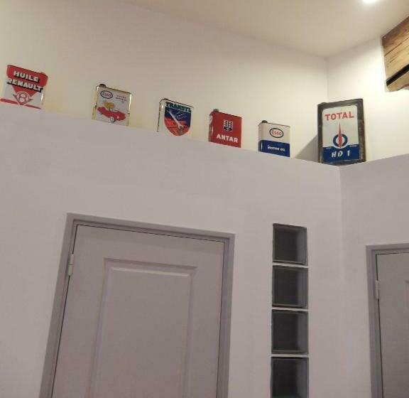 标准三人间, Hôtel Le Boulevardier