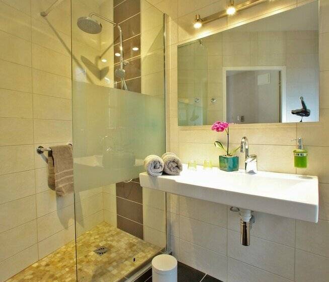 컴포트 룸, Le Quatorze