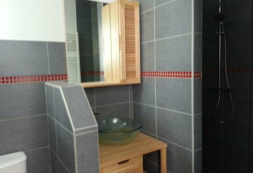 ファミリールーム, Hôtel Le 6 3 Home Port En Bessin