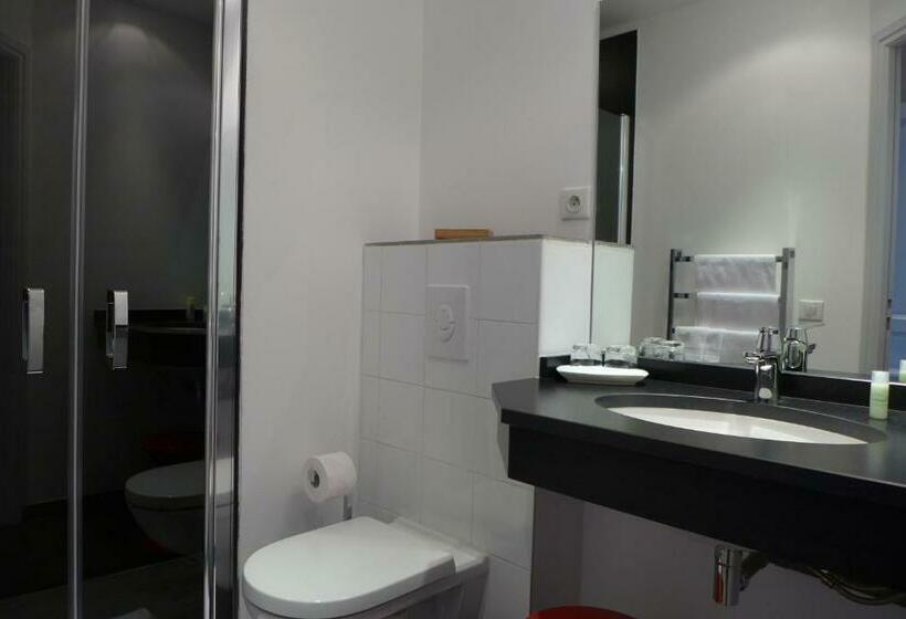 スタンダードルーム, Les Versaillaises