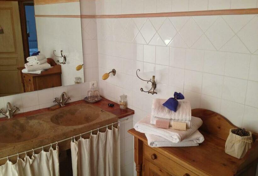 חדר משפחתי, B&b Le Deffends De Redon