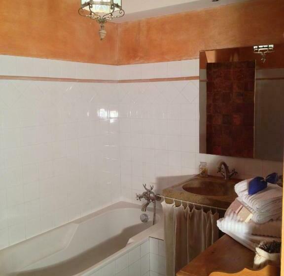 Семейный Номер, B&b Le Deffends De Redon