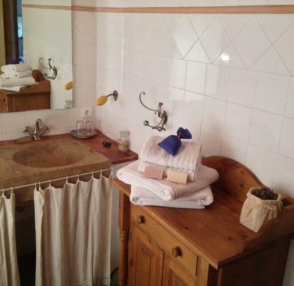 חדר משפחתי, B&b Le Deffends De Redon