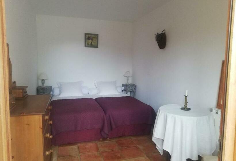 חדר משפחתי, B&b Le Deffends De Redon