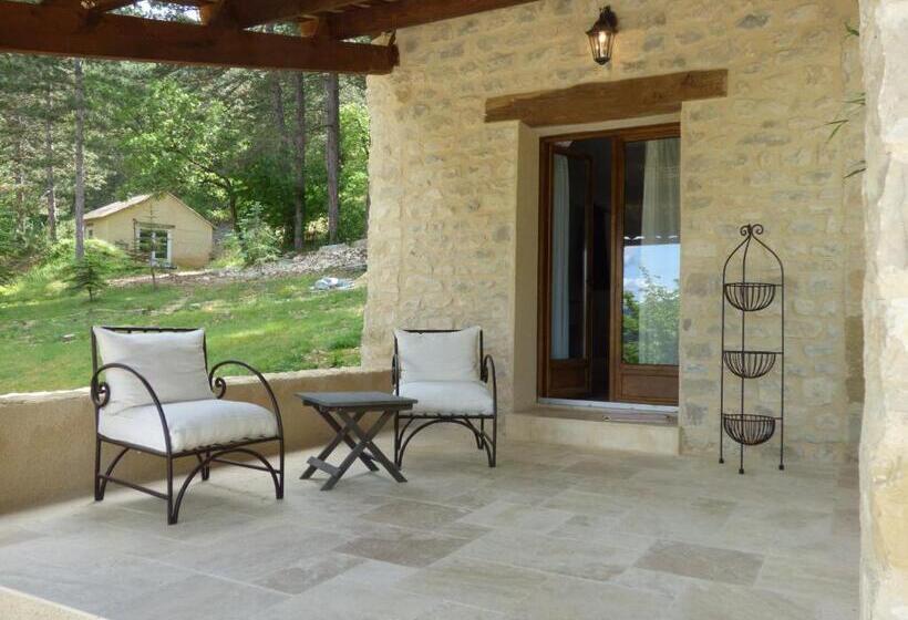 חדר סטנדרט עם טרסה, B&b Le Deffends De Redon