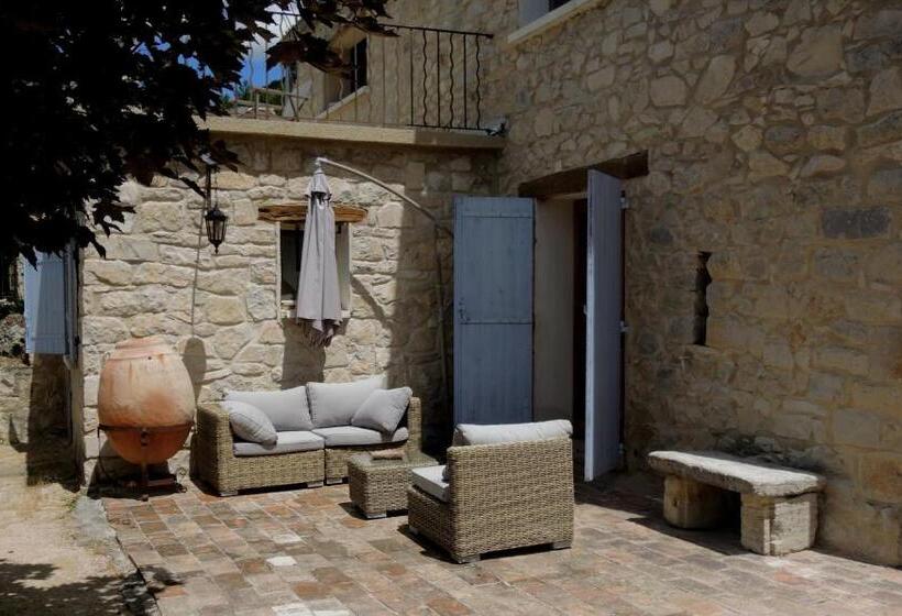 סוויטת סופריור, B&b Le Deffends De Redon