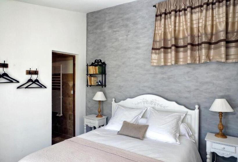 חדר סטנדרט עם טרסה, B&b Le Deffends De Redon