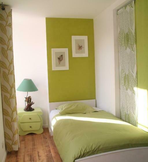 חדר משפחתי, Ar Litorienn