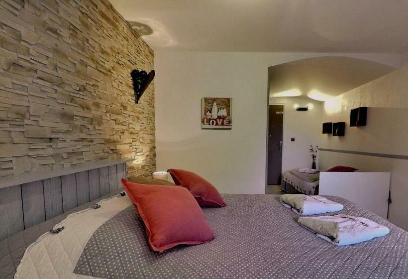 Номер Стандарт Трехместный, Chambres D'hôtes Les Fleurettes En Baie Du Mont Saint Michel