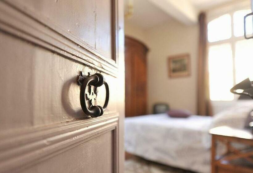 غرفة قياسية, Domaine De Belcayre