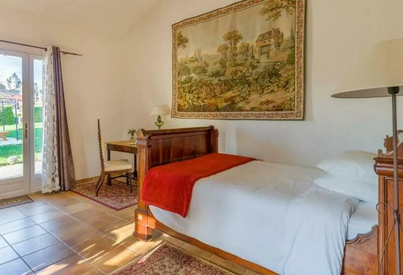Deluxe Kolmen Hengen Huone, La Barde Montfort, Votre Maison D Hôtes à 4 Kms De Sarlat Dordogne