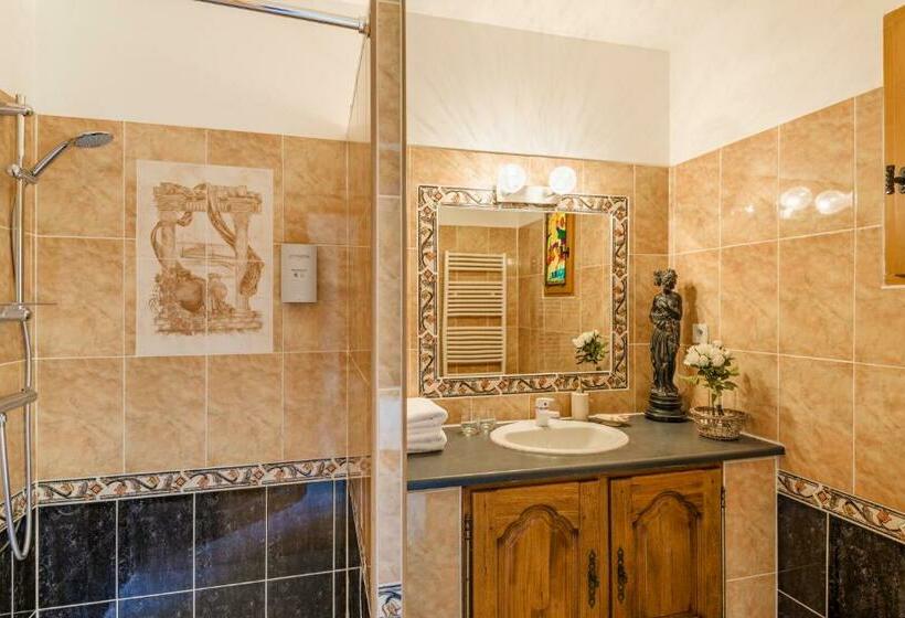 Номер Стандарт, La Barde Montfort, Votre Maison D Hôtes à 4 Kms De Sarlat Dordogne