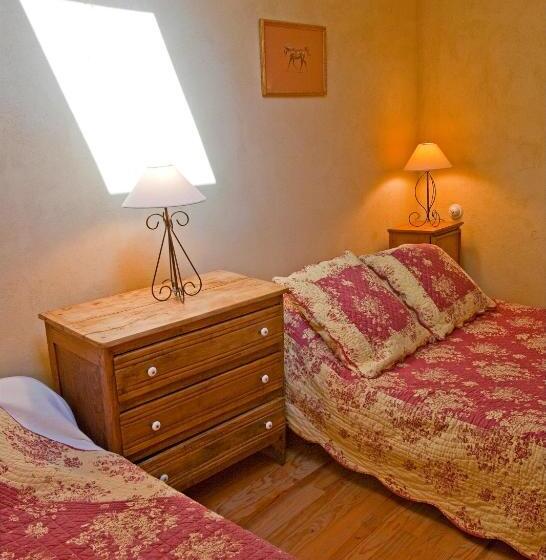 Номер Стандарт Трехместный, La Fontaine