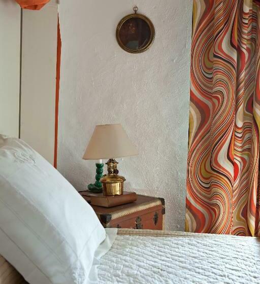 Номер Стандарт, La Nesquière Chambres D Hôtes