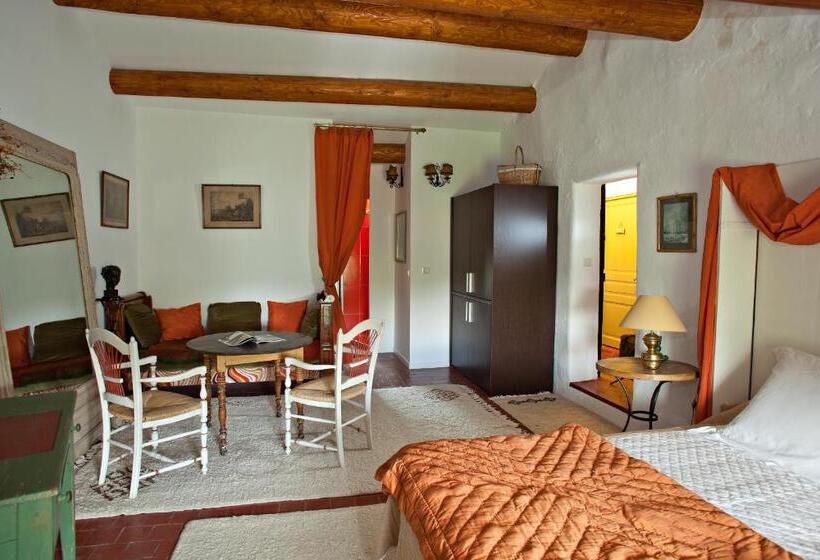 Номер Стандарт, La Nesquière Chambres D Hôtes