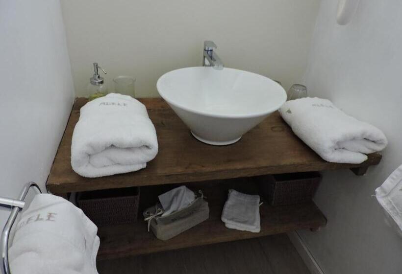 Номер Superior, La Nesquière Chambres D Hôtes