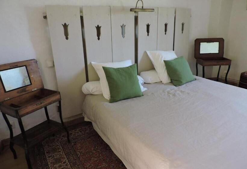 Номер Superior, La Nesquière Chambres D Hôtes