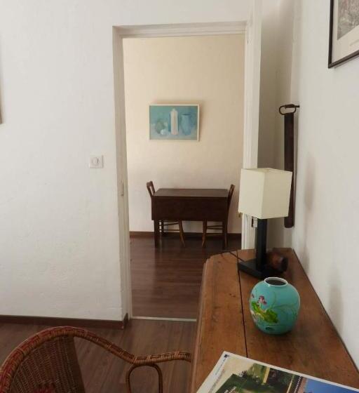 Апартаменты 2 Спальни, La Nesquière Chambres D Hôtes