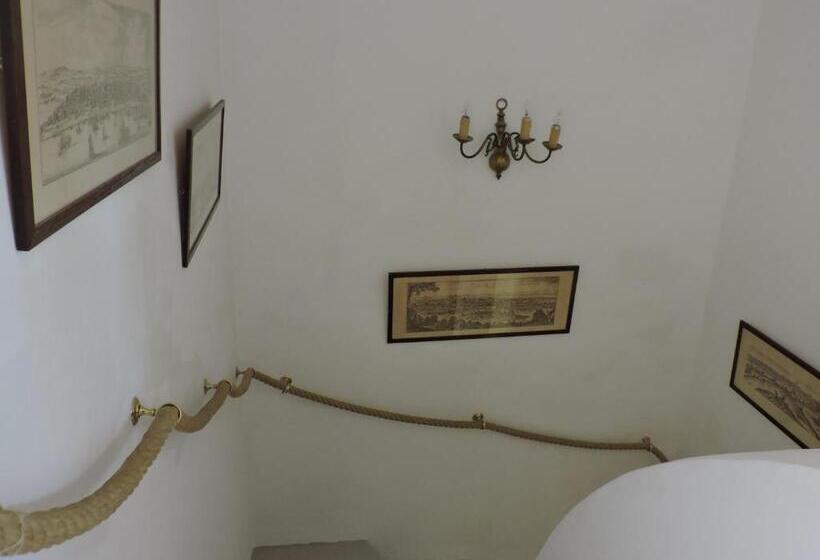 Дом 4 Спальни, La Nesquière Chambres D Hôtes