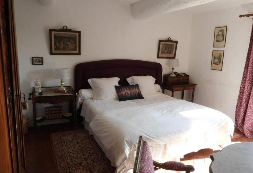 Quarto Estandar, La Nesquière Chambres D Hôtes