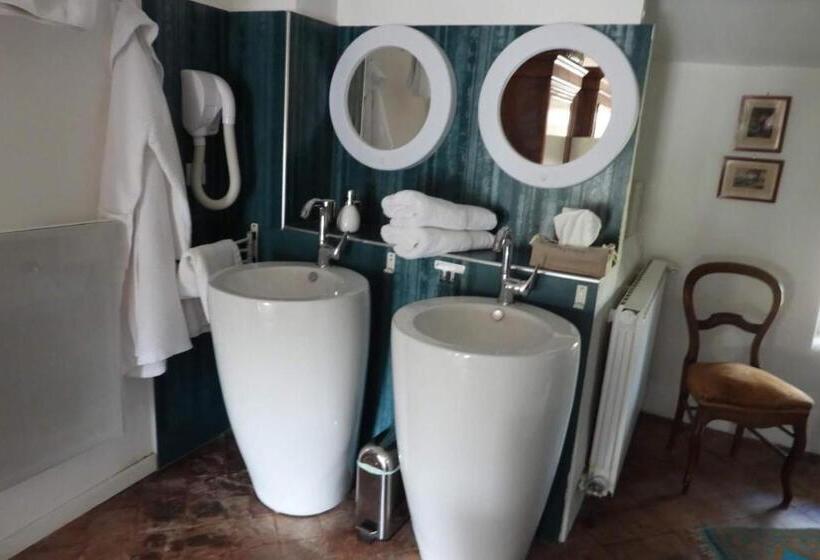 Quarto Estandar, La Nesquière Chambres D Hôtes