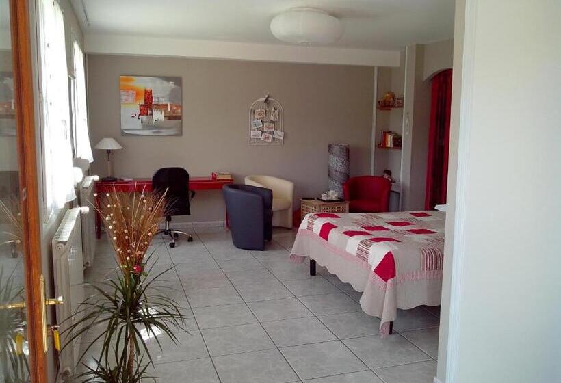 غرفة سوبيريور سرير كينج, Le Panorama   Chambres D Hôtes   Cuisine Disponible