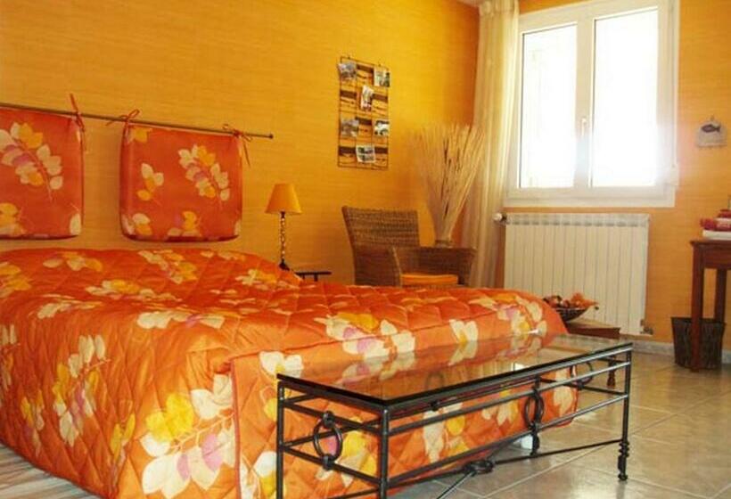 غرفة قياسية سرير كينج, Le Panorama   Chambres D Hôtes   Cuisine Disponible