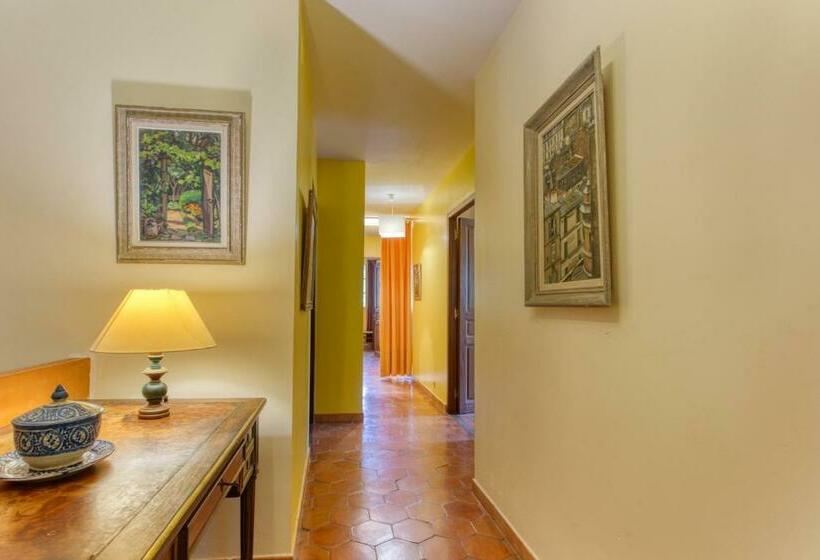 패밀리 스위트, Mas De Bacalan