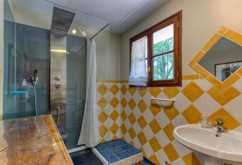 패밀리 스위트, Mas De Bacalan