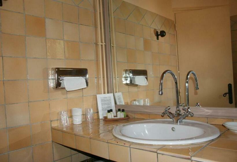 标准间, Auberge Des Glycines