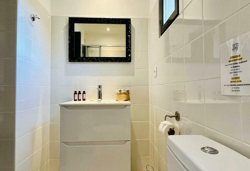 סטודיו משפחתי, Domaine De Licetto