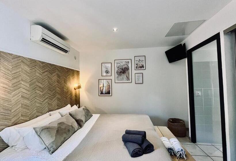 חדר סטודיו סטנדרד, Domaine De Licetto