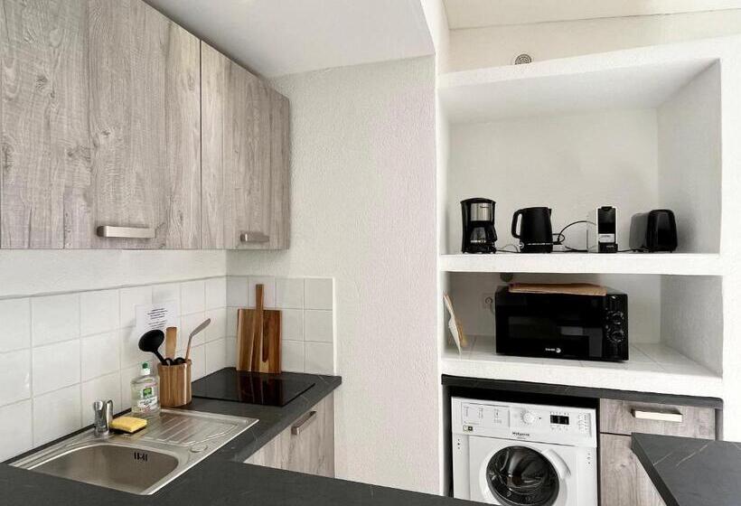 סטודיו משפחתי, Domaine De Licetto