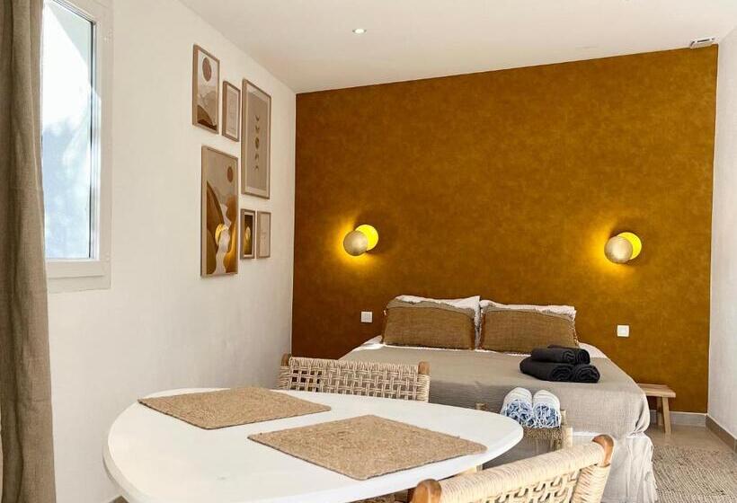 סטודיו משפחתי, Domaine De Licetto