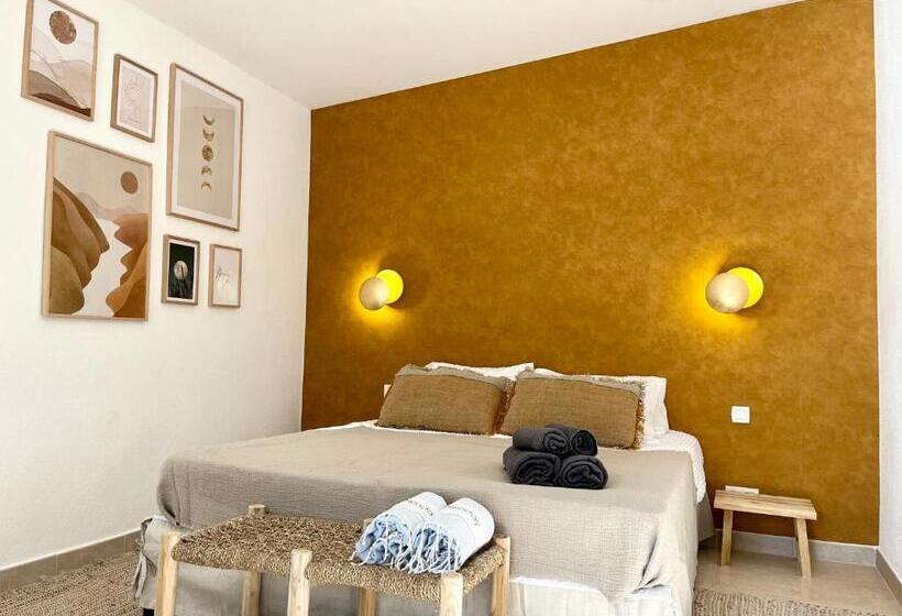 סטודיו משפחתי, Domaine De Licetto