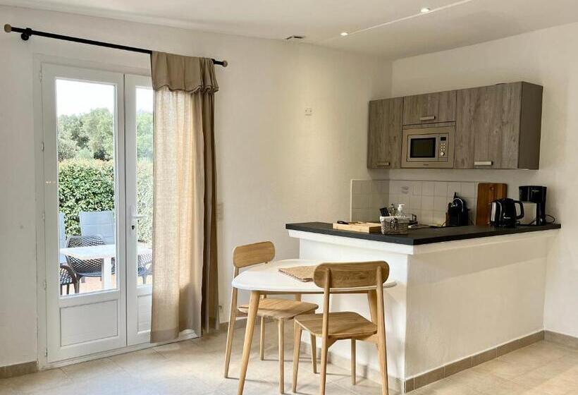 סטודיו דלוקס, Domaine De Licetto