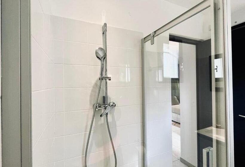 חדר סטודיו סטנדרד, Domaine De Licetto