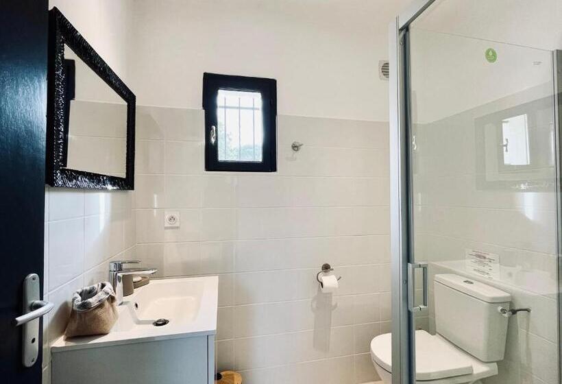 חדר סטודיו סטנדרד, Domaine De Licetto