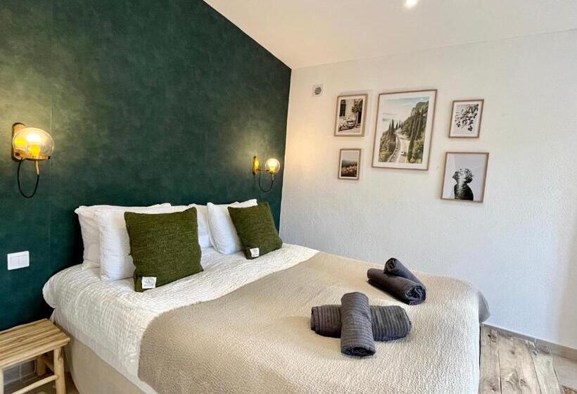 סטודיו דלוקס, Domaine De Licetto