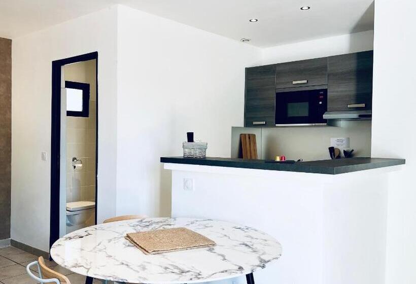 סטודיו משפחתי, Domaine De Licetto