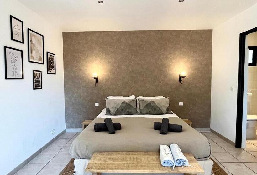 סטודיו משפחתי, Domaine De Licetto