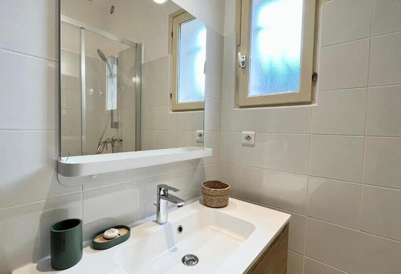 סטודיו משפחתי, Domaine De Licetto