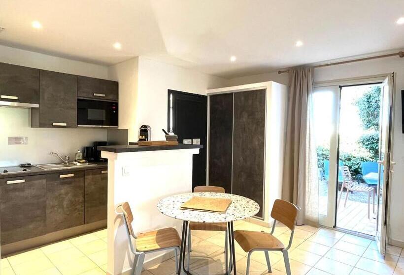 סטודיו משפחתי, Domaine De Licetto