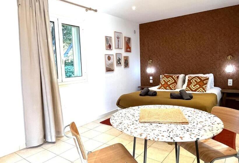 סטודיו משפחתי, Domaine De Licetto