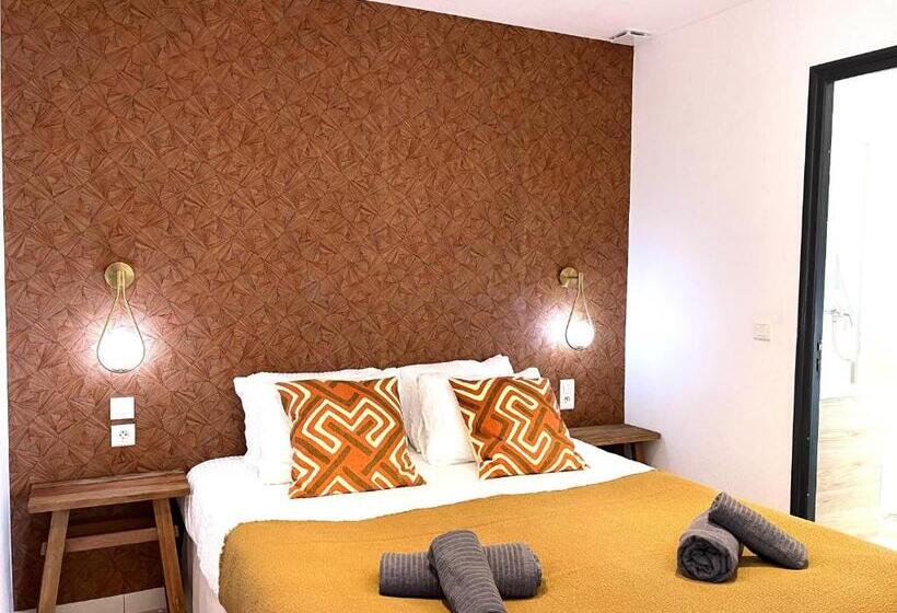 סטודיו משפחתי, Domaine De Licetto